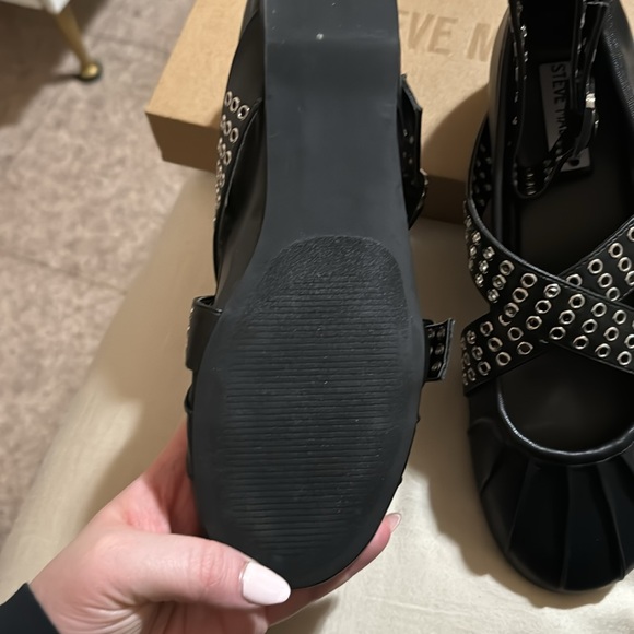 Stud detail wrap flats - Picture 3 of 4